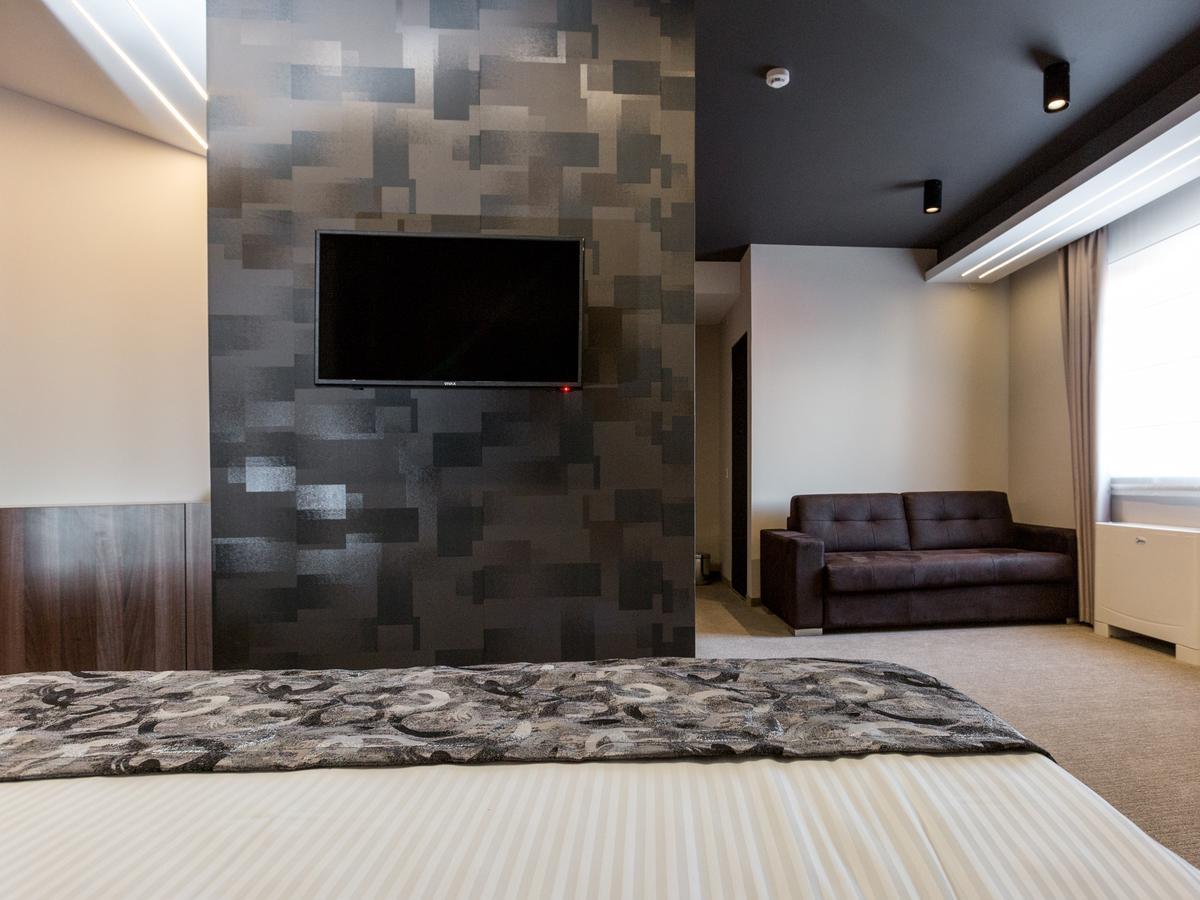 Hotel Ideo Lux Ниш Екстер'єр фото