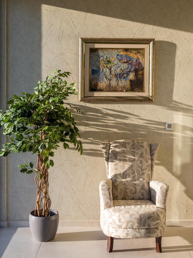 Hotel Ideo Lux Ниш Екстер'єр фото