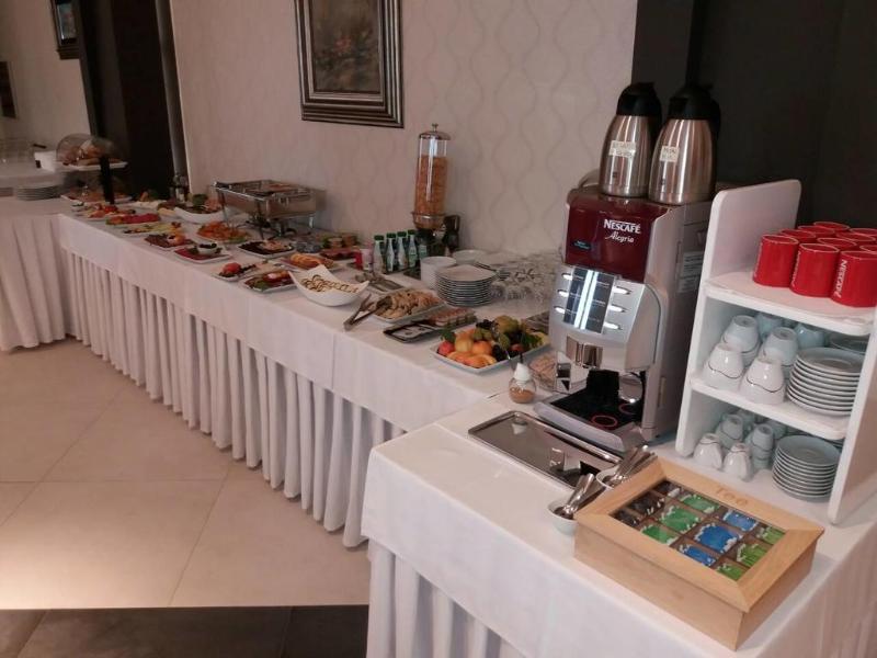 Hotel Ideo Lux Ниш Екстер'єр фото